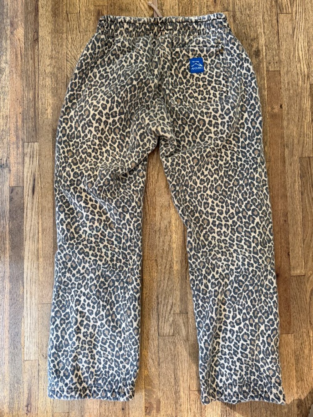 Akimbo Club Straight Leg Sweatpant | Leopard | Medium - Picture 4 of 6